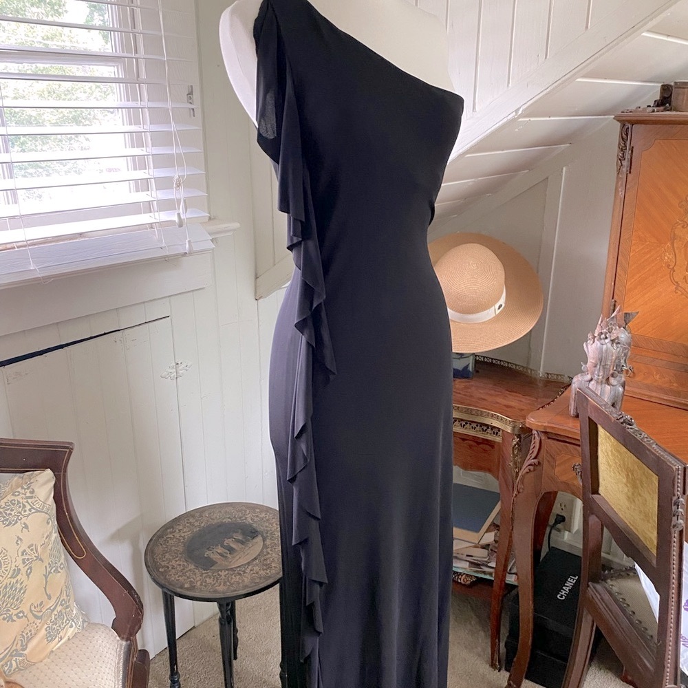 Elegant Ralph Lauren Black Label Black One-Shoulder Dress